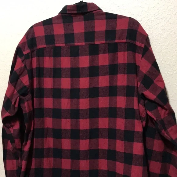 Hobbs Creek Men's Red & Black Buffalo Print Flannel. Good Condition. Size XL. - Picture 8 of 12